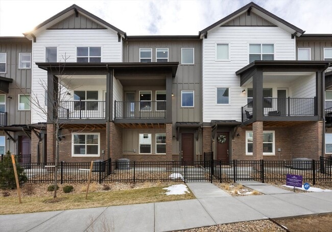 Gorgeous NEW Three Story Townhome with two car attached garage! - Gorgeous NEW Three Story Townhome with two car attached garage!
