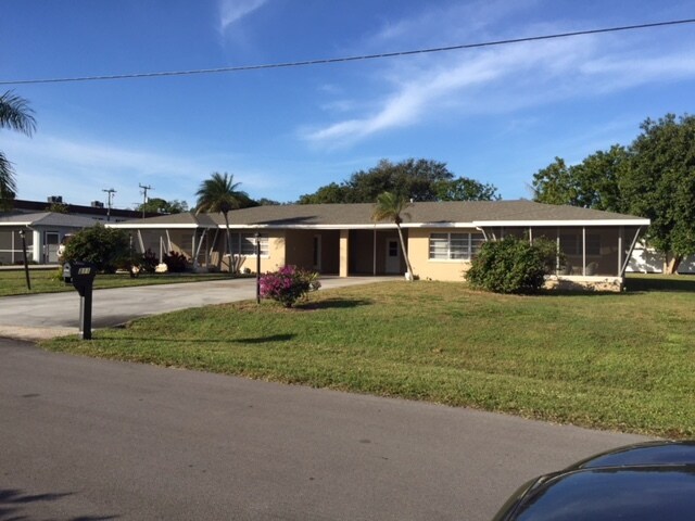 Primary Photo - 311 Parkside Dr