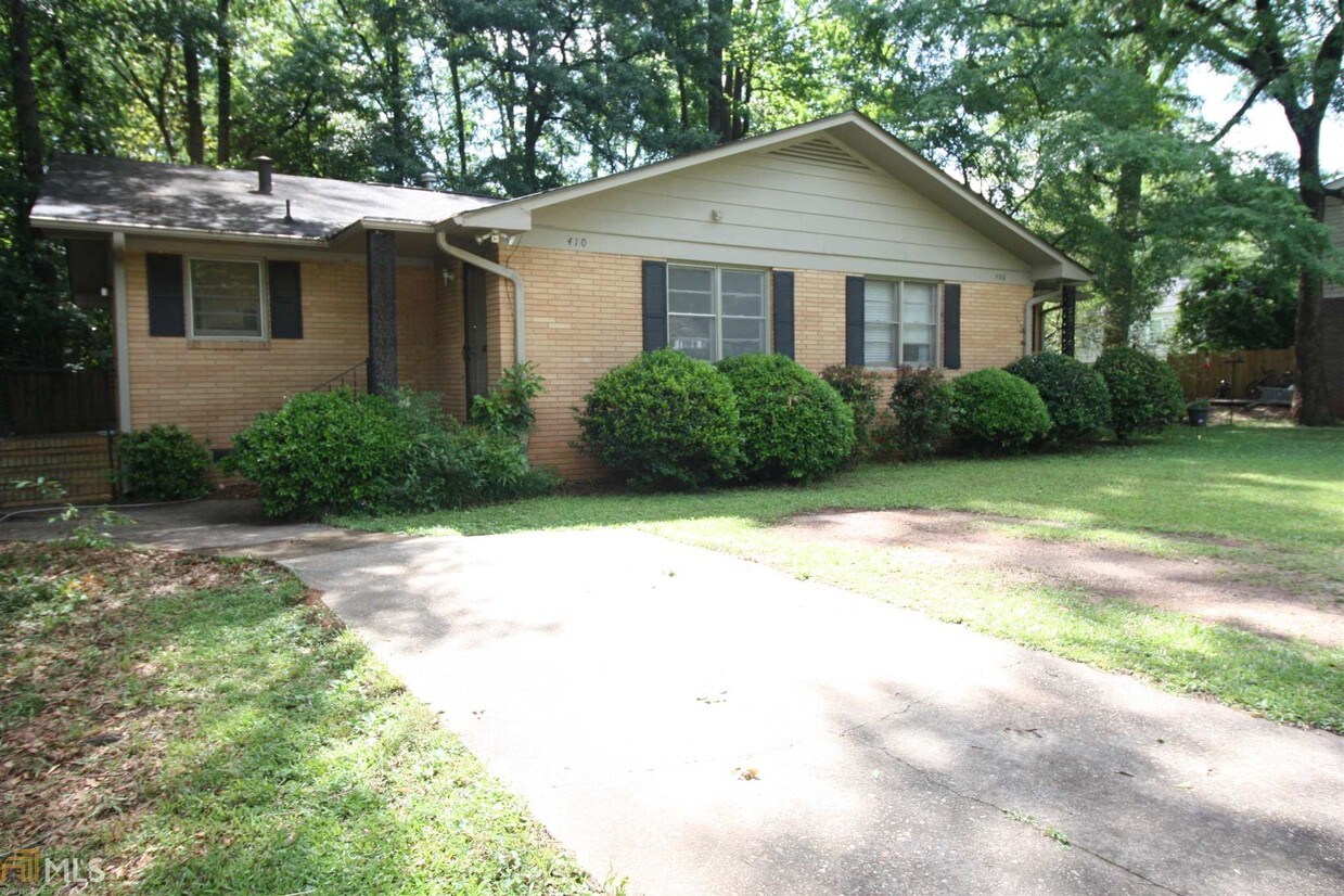 Primary Photo - 410 Waverly Way