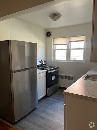Building Photo - 6098 Dryden Ave