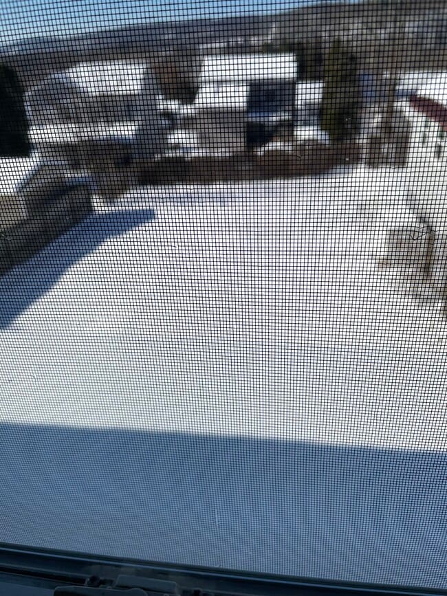 Building Photo - 305 N 3rd St