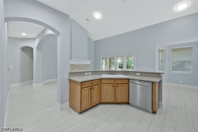 Foto del edificio - 8413 Hollow Brook Cir