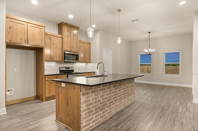 Foto del edificio - Gorgeous 4 bedroom in South Tyler