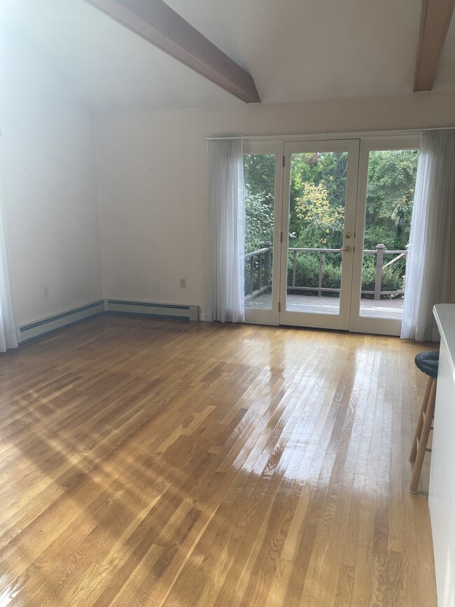 Deck - 163 Rogers Rd