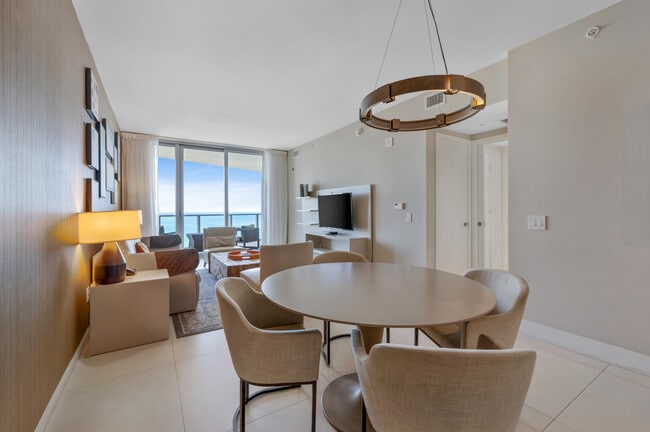 Building Photo - 4111 S Ocean Dr