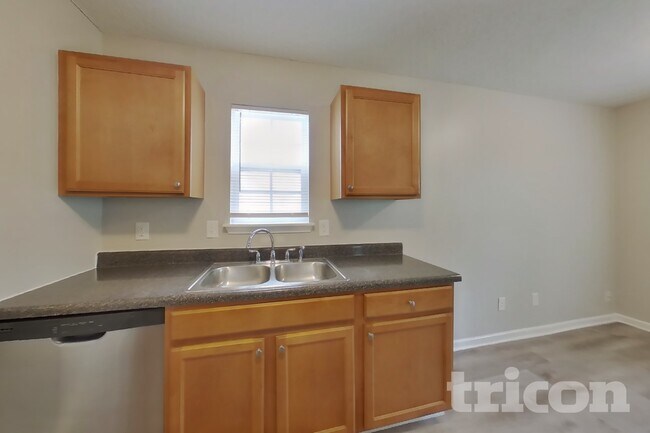 Foto del edificio - 324 Valley Heights Ln