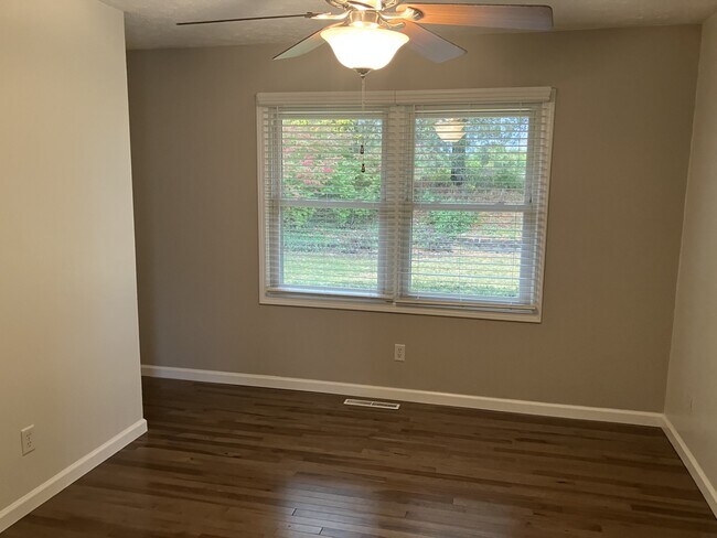 comedor - 144 Brentwood Dr