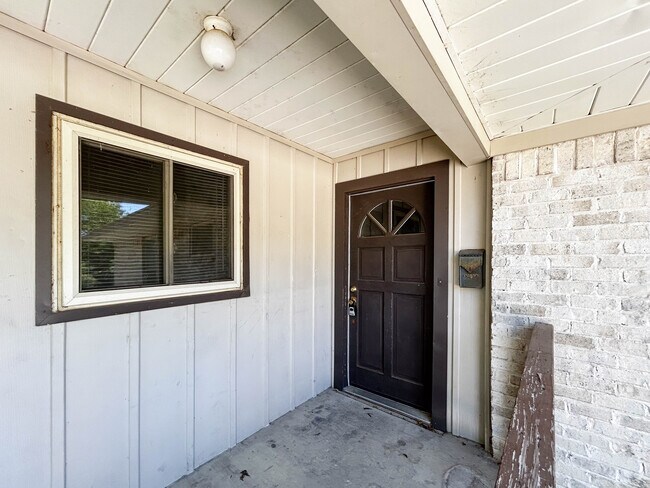 Foto del edificio - 1715 Crow St