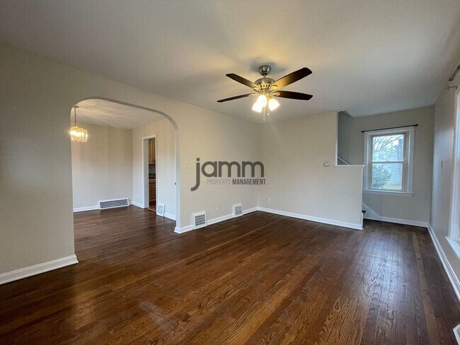 Foto del edificio - 52 Gould Ave