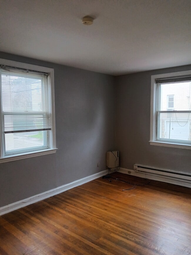 Building Photo - 2321 Haverford Rd