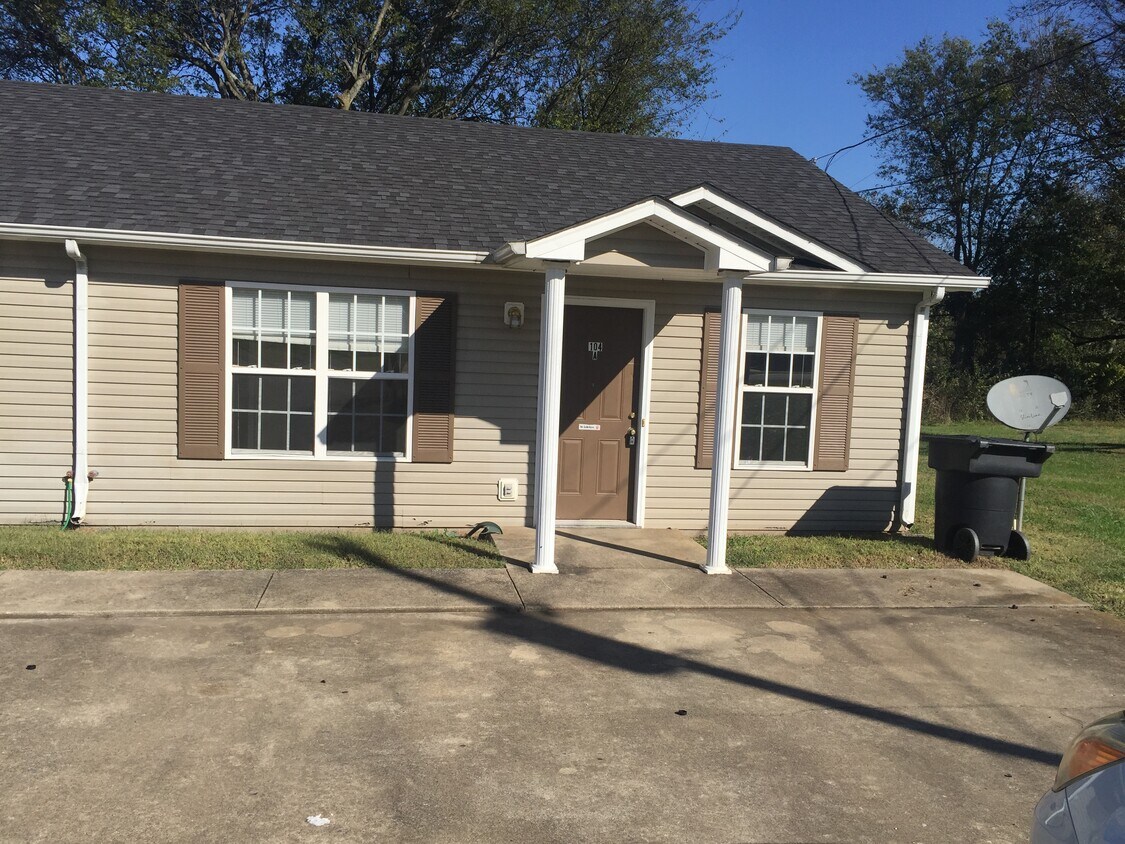 Primary Photo - 104 Tennessee Ave