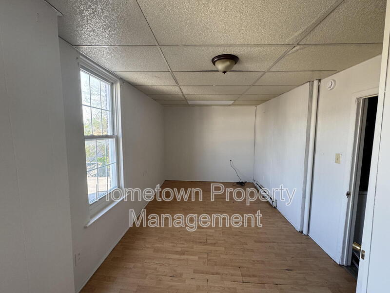 Foto del edificio - 663 E Market St