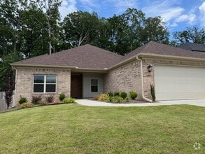 Building Photo - 5021 Springwood Cir