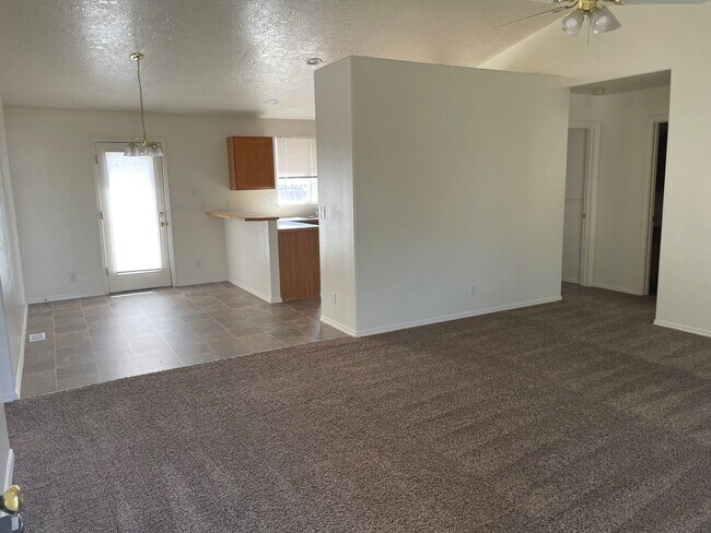 Foto del edificio - 3 Bedroom Home in Nampa!