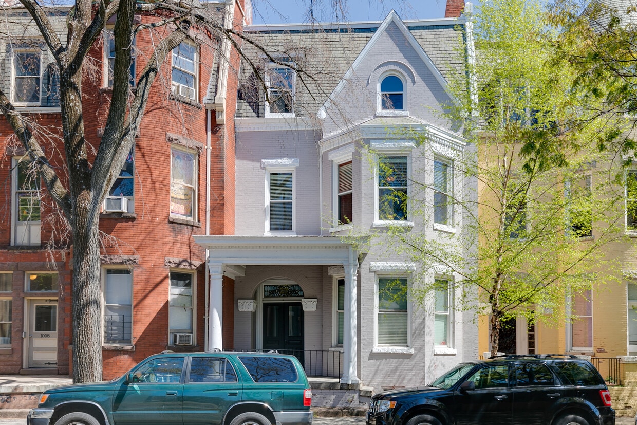 Primary Photo - 1006 Park Ave