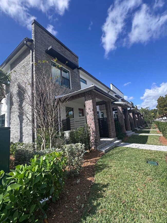Foto del edificio - 750 NW 82nd Ter