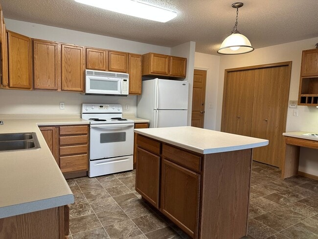 Foto del edificio - Walk Out Patio - 2 Bedroom 2 Bath