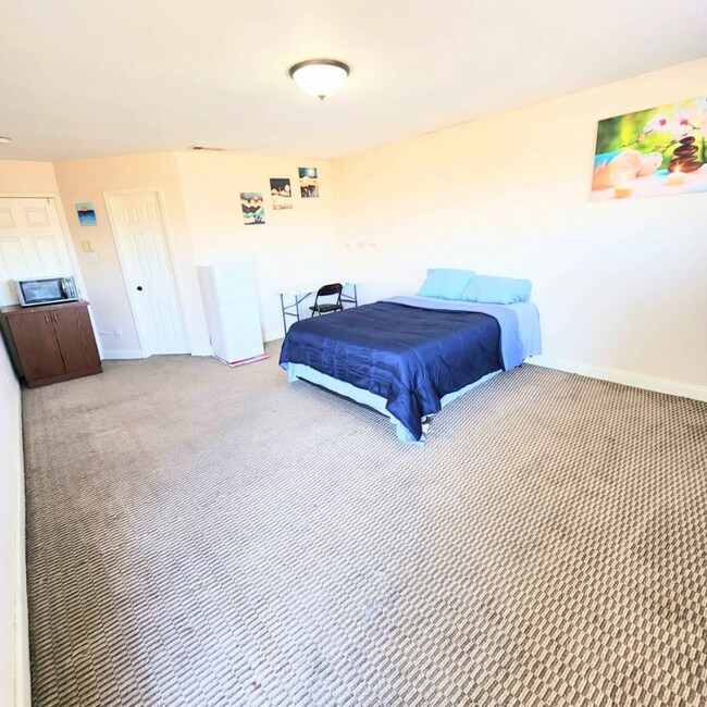 Foto del edificio - 5611 Aberdeen Dr