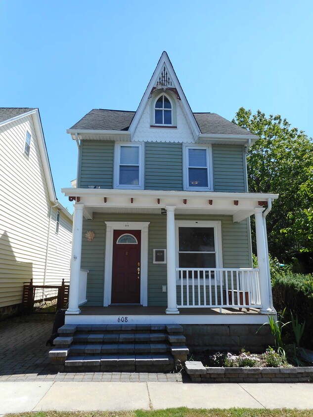 Foto principal - 608 Green St