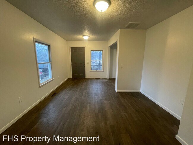 Foto del edificio - 3 br, 2 bath House - 1331 N Brown Ave