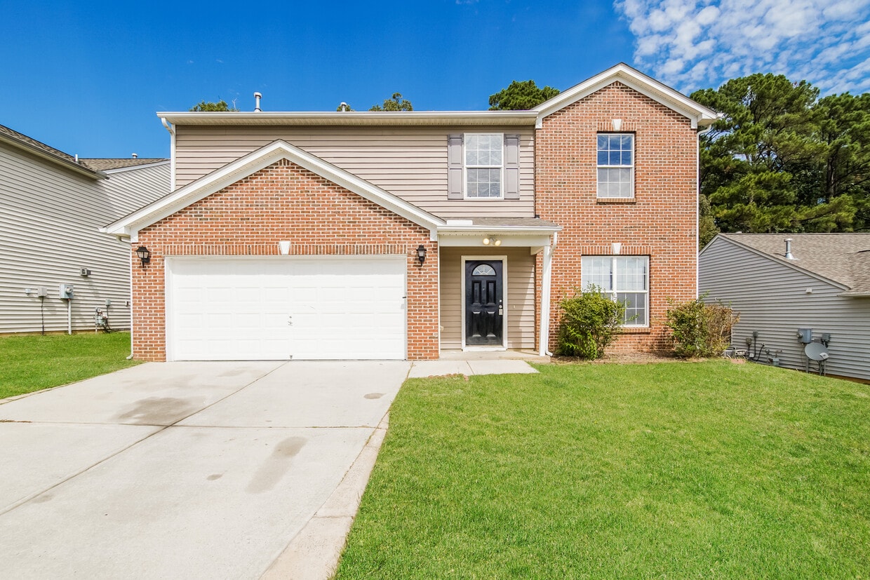 288 N Honey Springs Ave House Rental in FuquayVarina, NC