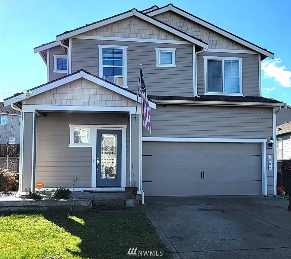 Foto principal - 1906 192nd St Ct E