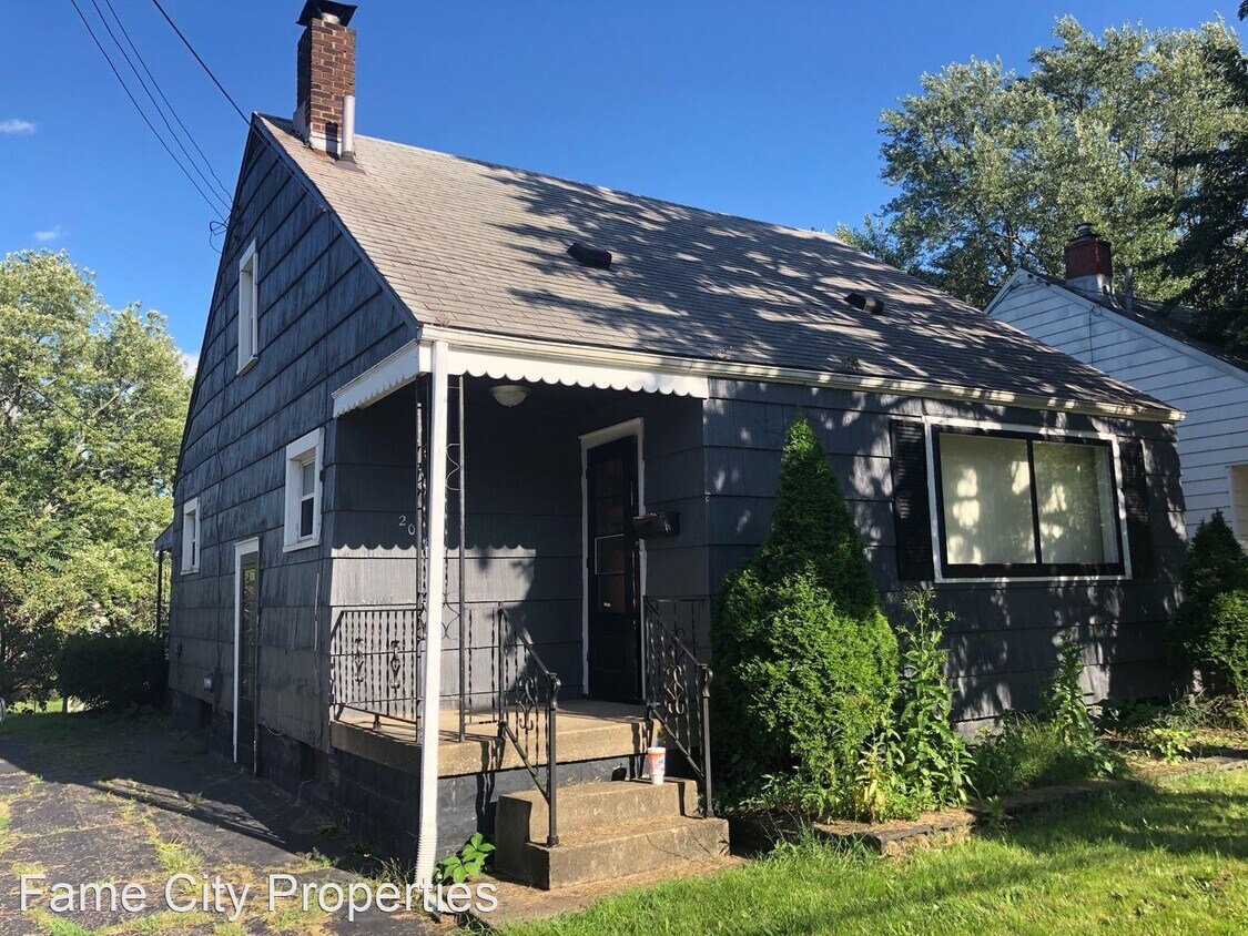 Primary Photo - 2 br, 1 bath House - 2018 Maple Ave NE