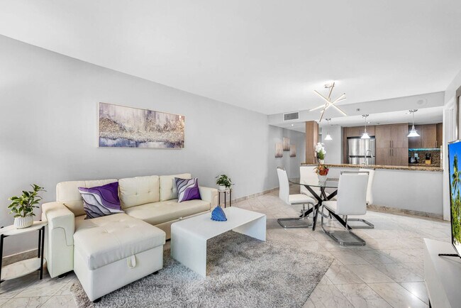 Foto del edificio - 1717 N Bayshore Dr