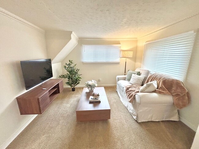 Foto del edificio - Furnished 2bd | Free internet 1 year!