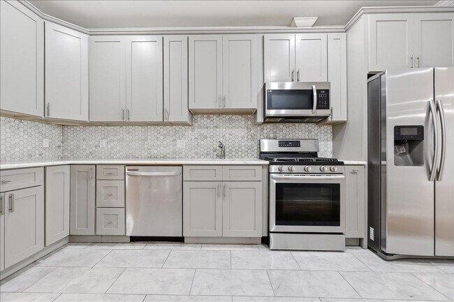 Foto del edificio - 83 Pamrapo Ave