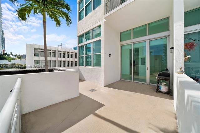 Foto del edificio - 2200 NE 4th Ave
