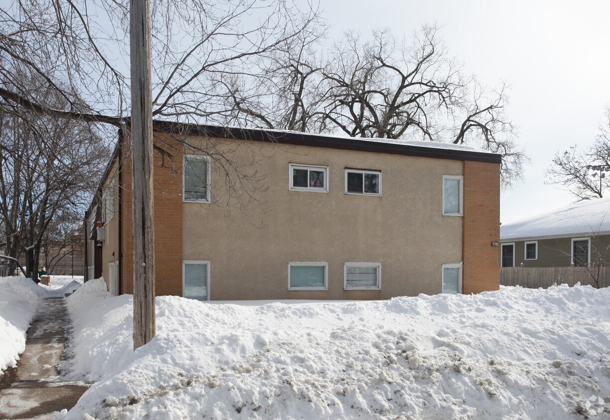 Building Photo - 530 Knox Ave N