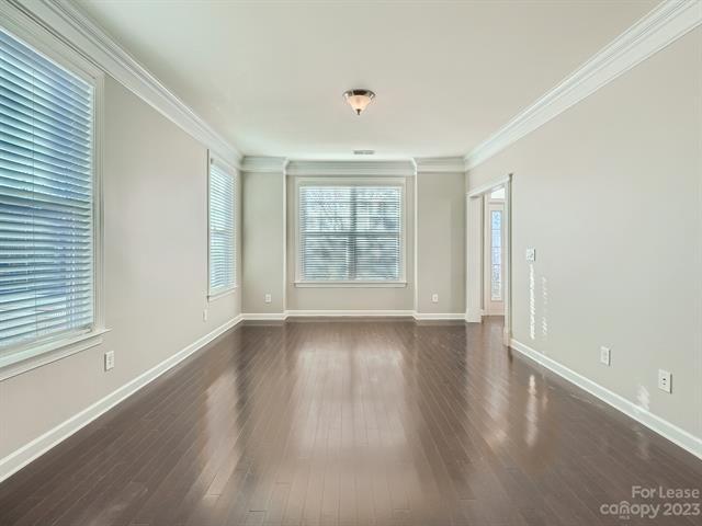 Foto del edificio - 3821 Litchfield Dr