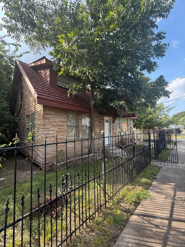 Foto del edificio - 3012 Live Oak St