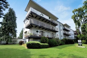 Building Photo - Casa Montego Apartments