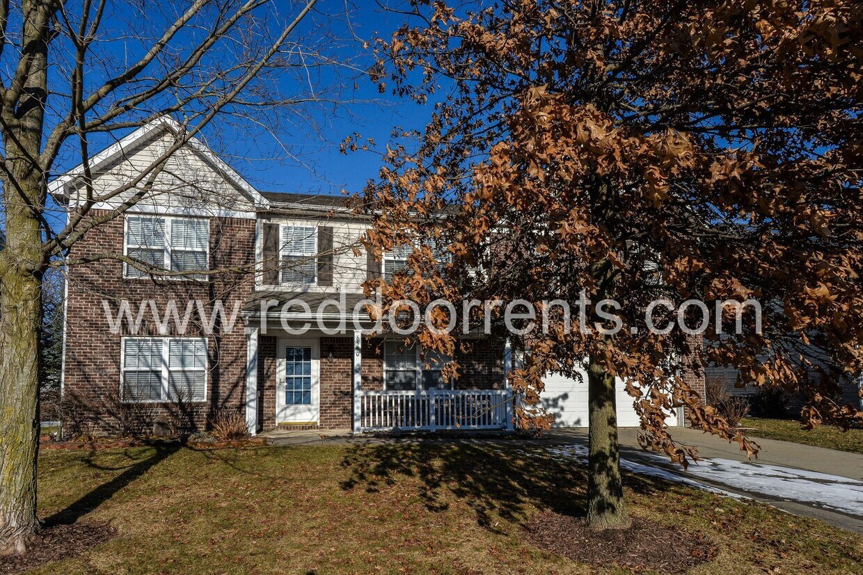 Primary Photo - Tranquil Waterside Oasis: Your Ideal 4BR R...