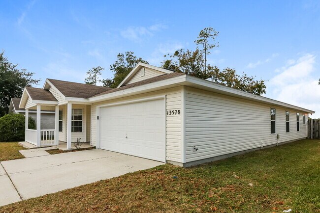 Foto del edificio - 13578 Ashford Wood Ct W