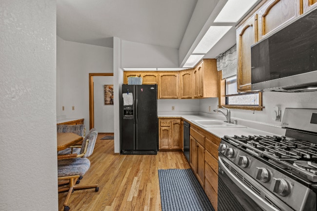 Building Photo - 2923 Bonito Ave