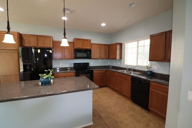 Foto del edificio - Sierra Morado 3 bedroom 2.5 Bath Home on a corner lot