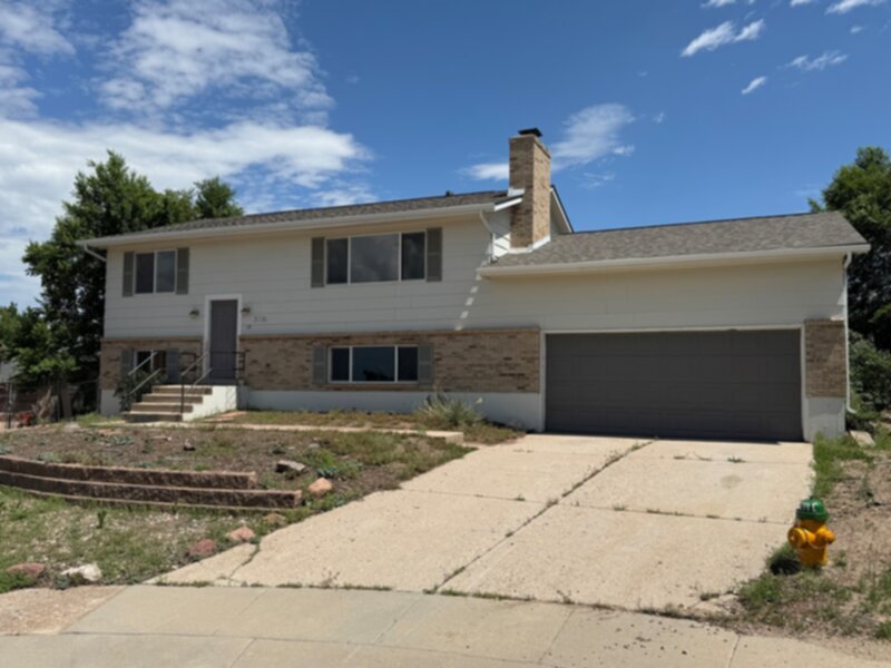 Primary Photo - Fabulous bi level home in Vista Grand Terrace