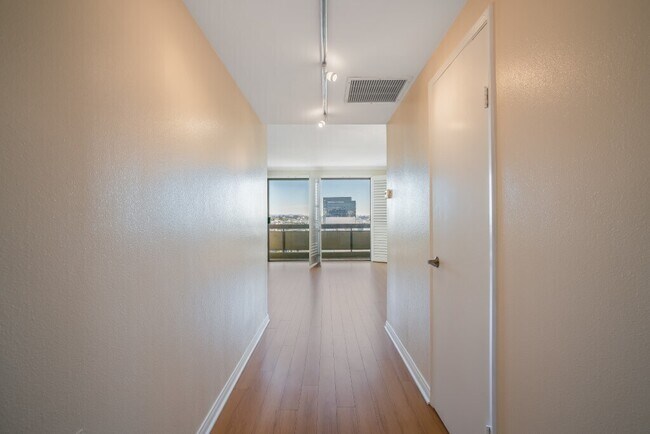 Entrance - 321 S San Vicente Blvd