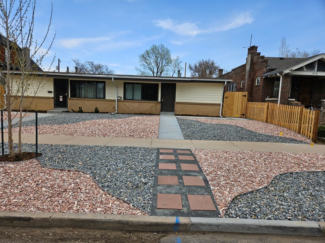 Primary Photo - 2 Bed 1 Bath Home In Denver.