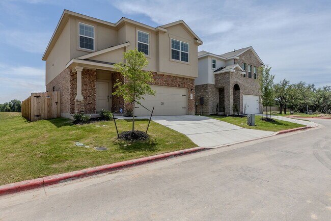 Building Photo - 1504 Roaming Oak Bnd