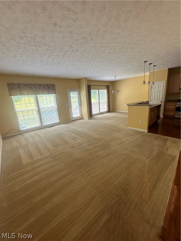 Building Photo - 4927 Lake View Dr