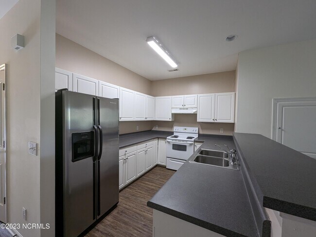Building Photo - 5632 Juneberry Ct