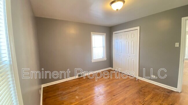 Foto del edificio - 10628 S Green St