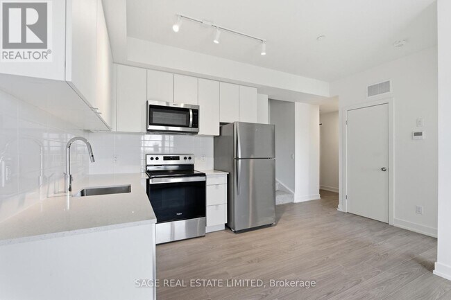 Photo du bâtiment - 16 Melbourne Ave