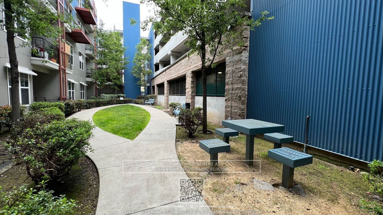 Primary Photo - Urban Living at Andante – Spacious Top Flo...
