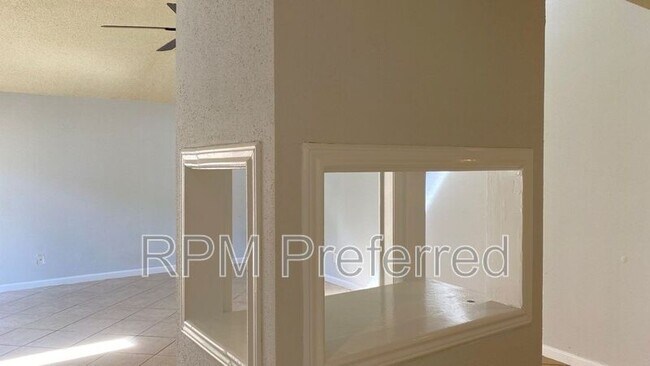 Foto del edificio - 11231 Glenforest Dr