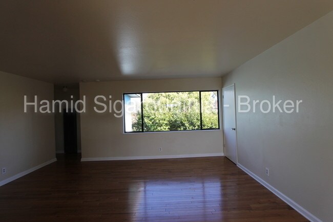 Foto del edificio - 144 N Grant St